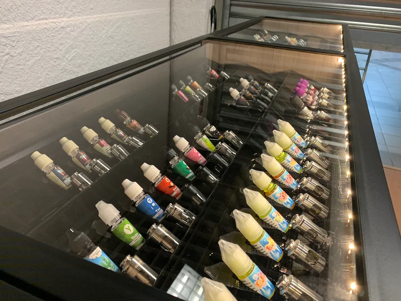 Corner e-liquides HappeSmoke Boulazac Isle Manoire
