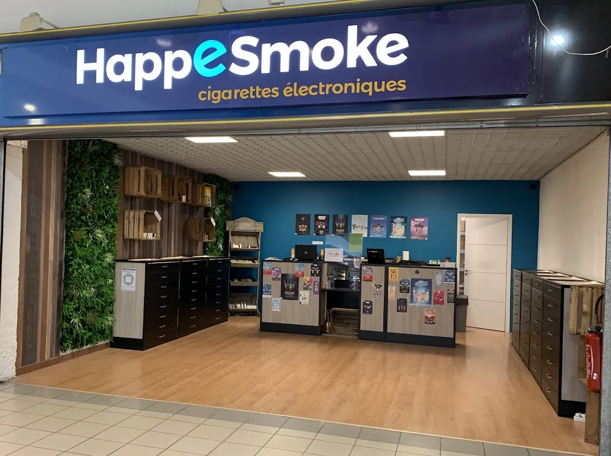 Vitrine du magasin HappeSmoke Boulazac Isle Manoire